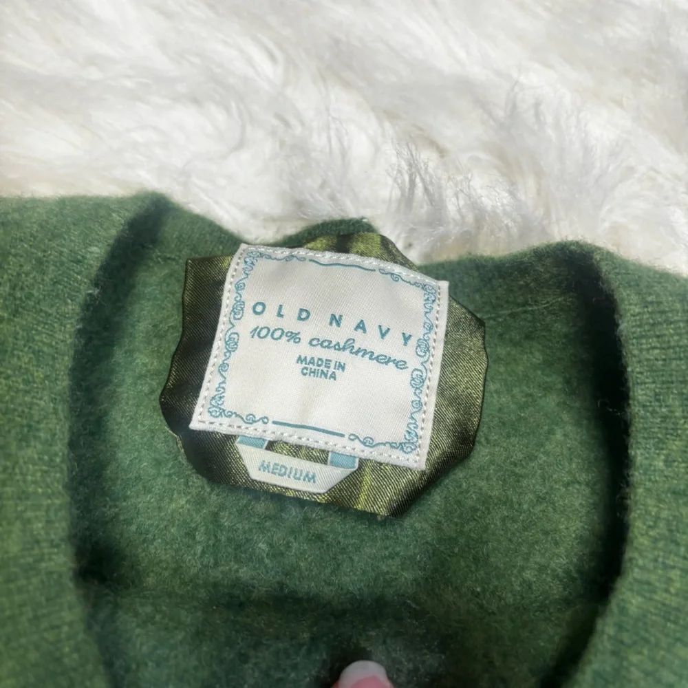 Old Navy elegant crew